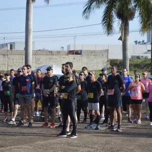 Imagem da notícia Corrida comemora os 165 anos de Jahu - FOTOS