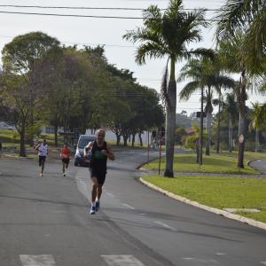Imagem da notícia Corrida comemora os 165 anos de Jahu - FOTOS