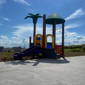 Imagem da notícia PREFEITURA INICIA INSTALAÇÃO DE PLAYGROUND E ACADEMIA AO AR LIVRE NO BELA VISTA