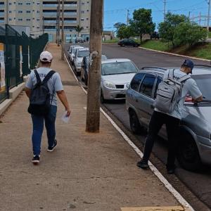 Imagem da notícia COMBATE À DENGUE - PANFLETAGEM E ORIENTAÇÃO EM PONTOS ESTRATÉGICOS