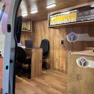Imagem da notícia LEI MARIA DA PENHA ITINERANTE - JAHU RECEBE INSTRUMENTO DE COMBATE À VIOLÊNCIA DOMÉSTICA PIONEIRO EM SP