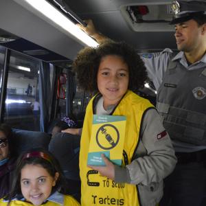 Imagem da notícia Prefeitura apoia a ação “Tô de cinto, tô seguro” - FOTOS