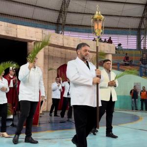 Imagem da notícia SANTA MISSA E VIA SACRA - DOMINGO COM NOITE DE FÉ ARTE