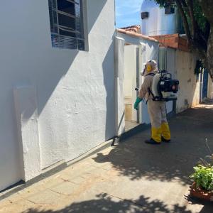 Imagem da notícia COMBATE À DENGUE - NEBULIZAÇÃO COSTAL NA VILA SAMPAIO