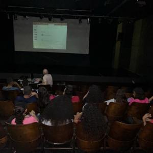 Imagem da notícia ESTUDANTES DA ESCOLA PROF. JOSÉ NICOLAU PIRÁGINE PARTICIPAM DE OFICINA DO PONTOS MIS