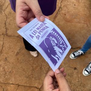 Imagem da notícia LEI MARIA DA PENHA ITINERANTE - MULHERES SÃO ATENDIDAS NO JARDIM NOVA JAÚ