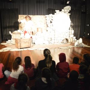 Imagem da notícia 7º Festival Literário de Jahu: espetáculo “Lá onde mora a saudade” - FOTOS