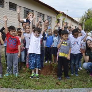 Imagem da notícia Dia da árvore é comemorado com palestras e atividades - FOTOS