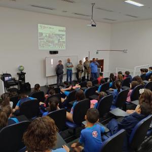 Imagem da notícia MAIO AMARELO: COLÉGIO ELITE - NIE