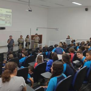 Imagem da notícia MAIO AMARELO: COLÉGIO ELITE - NIE