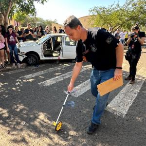 Imagem da notícia SIMULADO ALERTA PARA RISCOS DE ACIDENTE DE TRÂNSITO