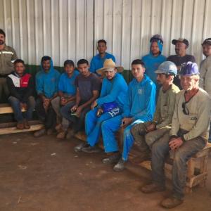 Imagem da notícia MAIO AMARELO: PREFEITURA PROMOVE PALESTRA EM CANTEIRO DE OBRAS