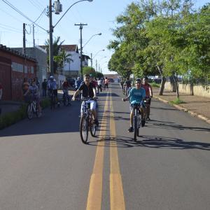 Imagem da notícia Alunos do Ensino Fundamental promovem passeio ciclístico em comemoração ao Dia Mundial sem Carro