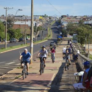Imagem da notícia Alunos do Ensino Fundamental promovem passeio ciclístico em comemoração ao Dia Mundial sem Carro