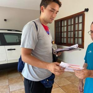 Imagem da notícia COMBATE À DENGUE - CONTROLE DE CRIADOUROS NO JARDIM CAMPOS PRADO