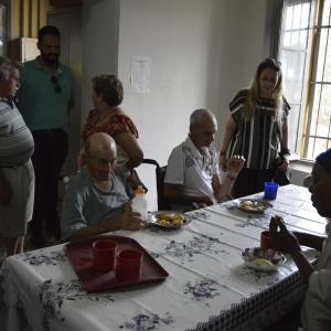 Imagem da notícia Semana do Idoso tem programação promovida pelo Fundo Social - Visita ao Abrigo São Lourenço - FOTOS