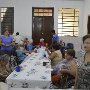 Imagem da notícia Semana do Idoso tem programação promovida pelo Fundo Social - Visita ao Abrigo São Lourenço - FOTOS