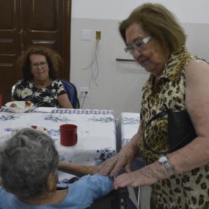 Imagem da notícia Semana do Idoso tem programação promovida pelo Fundo Social - Visita ao Abrigo São Lourenço - FOTOS