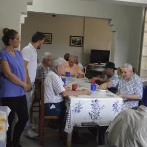 Imagem da notícia Semana do Idoso tem programação promovida pelo Fundo Social - Visita ao Abrigo São Lourenço - FOTOS