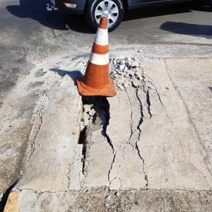 Imagem da notícia ATENÇÃO CONDUTORES DE VEÍCULOS E PEDESTRES: PONTE NA MAJOR ESTÁ SINALIZADA