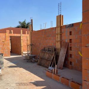 Imagem da notícia CONSTRUÇÃO DA UNIDADE DE SAÚDE DE POTUNDUVA NÃO PARA