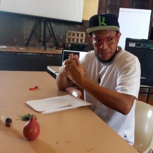 Imagem da notícia Oficina Cheiro das Palavras com Michel Yakini - FOTOS