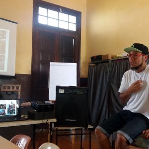 Imagem da notícia Oficina Cheiro das Palavras com Michel Yakini - FOTOS