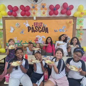 Imagem da notícia PREFEITURA DISTRIBUI MAIS DE 10 MIL OVOS DE PÁSCOA PARA A REDE MUNICIPAL DE ENSINO