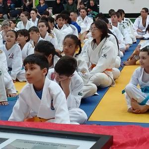 Imagem da notícia JUDOCAS DÃO SHOW NA II COPA DAS CEREJEIRAS E TRAZEM TROFÉU PARA CASA