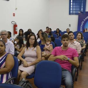 Imagem da notícia Formatura Escola de Beleza: 1ª Turma de manicure e pedicure