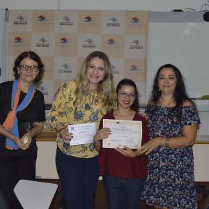 Imagem da notícia Formatura Escola de Beleza: 1ª Turma de manicure e pedicure