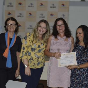 Imagem da notícia Formatura Escola de Beleza: 1ª Turma de manicure e pedicure