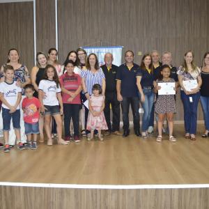 Imagem da notícia Secretaria de Educação e Rotary Leste premiam vencedores da campanha de arrecadação de óleo de cozinha usado e de lacres de latas de bebidas