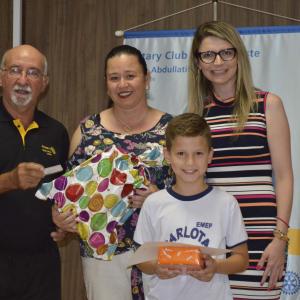 Imagem da notícia Secretaria de Educação e Rotary Leste premiam vencedores da campanha de arrecadação de óleo de cozinha usado e de lacres de latas de bebidas