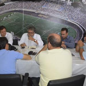 Imagem da notícia Comissão Especial se reúne com vereadores
