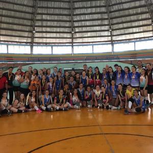 Imagem da notícia Vôlei infantil feminino de Jahu conquista título da APV