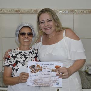 Imagem da notícia Curso de Trufas e Torta Holandesa 1ª turma - FOTOS