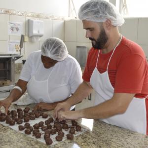 Imagem da notícia Curso de Trufas e Torta Holandesa 1ª turma - FOTOS