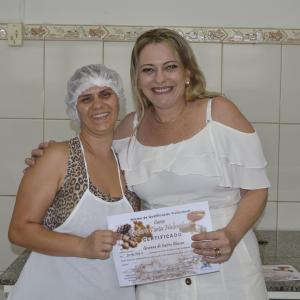 Imagem da notícia Curso de Trufas e Torta Holandesa 1ª turma - FOTOS