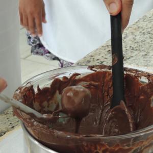 Imagem da notícia Curso de Trufas e Torta Holandesa 2ª turma - FOTOS