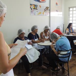Imagem da notícia Curso de Trufas e Torta Holandesa 2ª turma - FOTOS