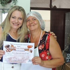 Imagem da notícia Curso de Trufas e Torta Holandesa 2ª turma - FOTOS