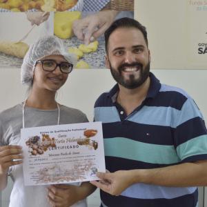 Imagem da notícia Curso de Trufas e Torta Holandesa 4ª turma - FOTOS