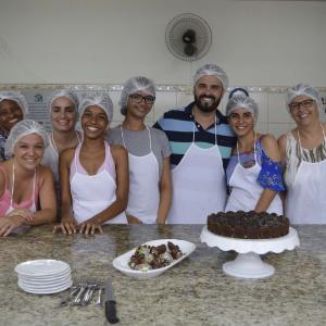 Imagem da notícia Curso de Trufas e Torta Holandesa 4ª turma - FOTOS