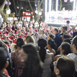Imagem da notícia Abertura da Programação de Natal com a inauguração da Iluminação na Praça da República - FOTOS