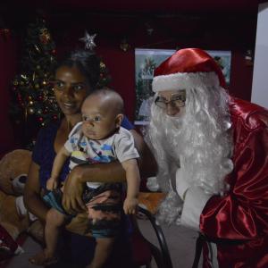 Imagem da notícia Natal: Casinha do Papai Noel e Pagode Gospel com o Grupo Só Prá Deus - FOTOS