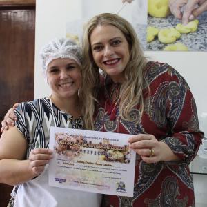 Imagem da notícia Fundo Social faz curso de Colomba Pascal - FOTOS Turma A