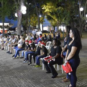 Imagem da notícia NATAL: Apresentação da Escola Toque Teclado e Casinha do Papai Noel - FOTOS