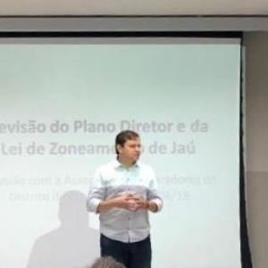 Imagem da notícia Comissão de Revisão do Plano Diretor faz reunião no Distrito de Potunduva
