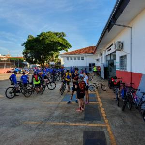 Imagem da notícia Casa Rosa realiza 1º Passeio Ciclístico pelo fim da violência contra a mulher - FOTOS